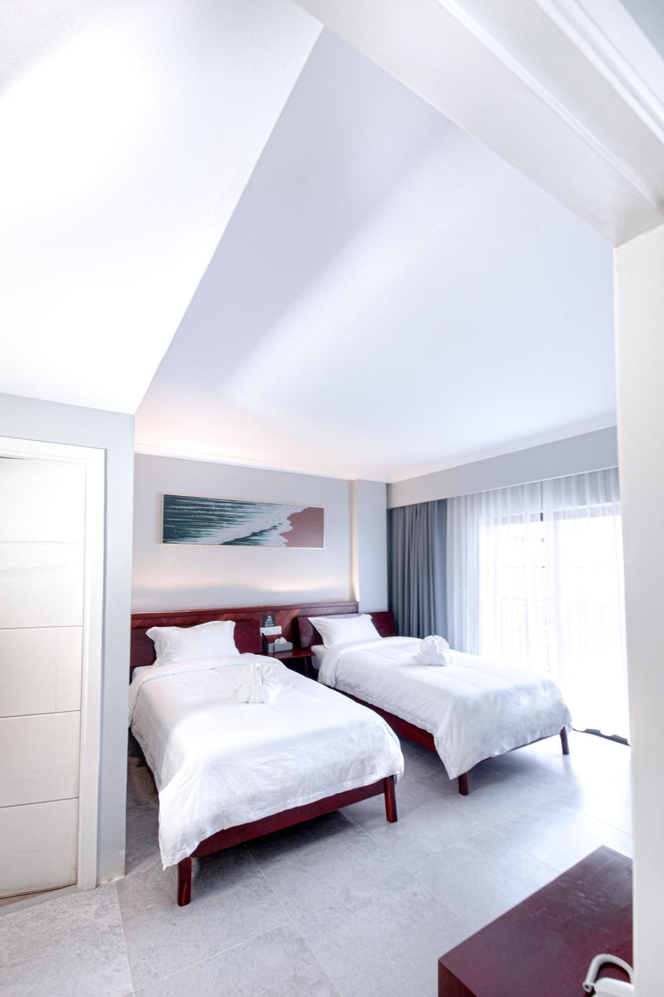 Hotel Solar 4*